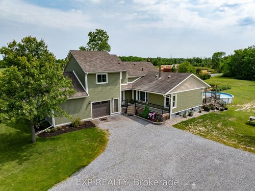 {{alt}} | Card Image