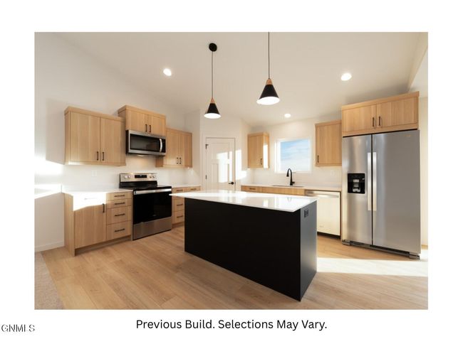 5511 Davies Drive, Townhouse with 2 bedrooms, 2 bathrooms and null parking in Bismarck ND | Image 11