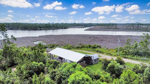 105 Chapel Ln, Port St. Joe, FL, 32456-5528 | Card Image