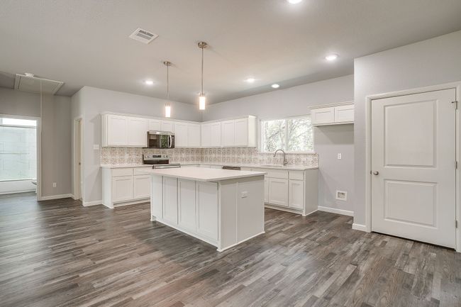9316 Apache Trl, House other with 3 bedrooms, 2 bathrooms and null parking in Rio Vista TX | Image 13