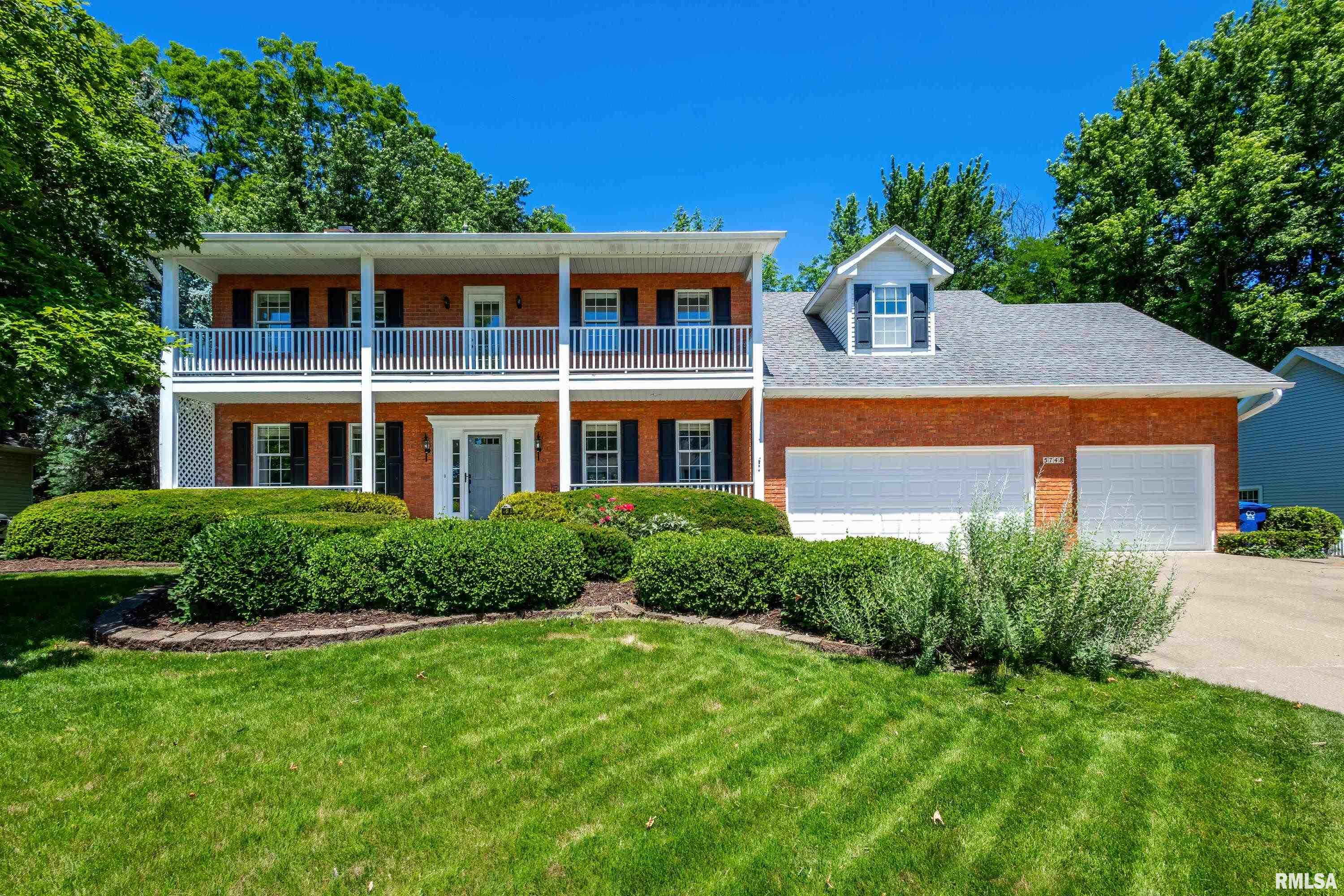 Lewis Ct, Bettendorf, IA 52722