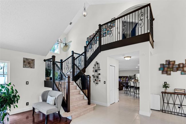 19367 Nw 13 Th St, House other with 5 bedrooms, 3 bathrooms and null parking in Pembroke Pines FL | Image 4
