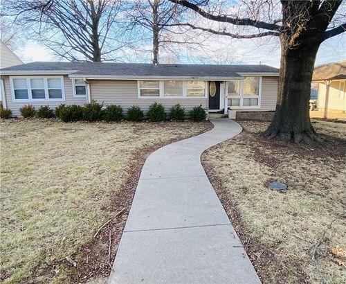 110 S Main St, Concordia, MO, 64020-9671 | Card Image