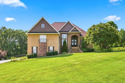 116 Cassandra Dr, Cottontown, TN, 37048-1200 | Card Image