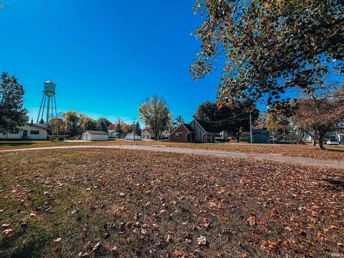 215 N State St, South Whitley, IN, 46787-1387 | Card Image