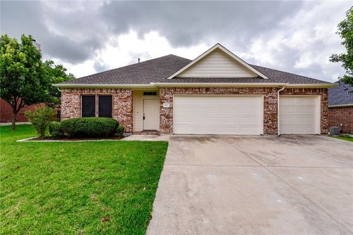 20817 Silverbell Ln, Pflugerville, TX, 78660-7759 | Card Image