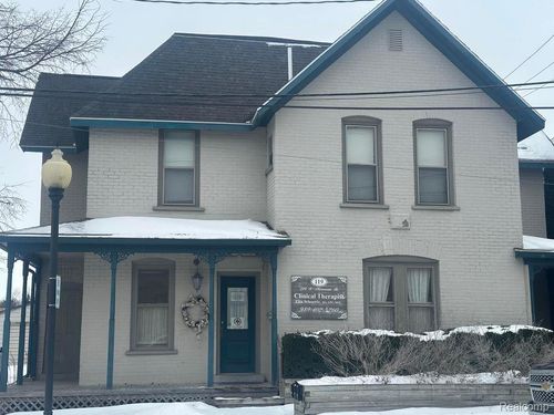119 S Heisterman St, Bad Axe, MI, 48413-1719 | Card Image