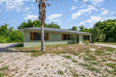 3812 Lucerne Avenue, House other with 3 bedrooms, 1 bathrooms and null parking in Mims FL | Image 3