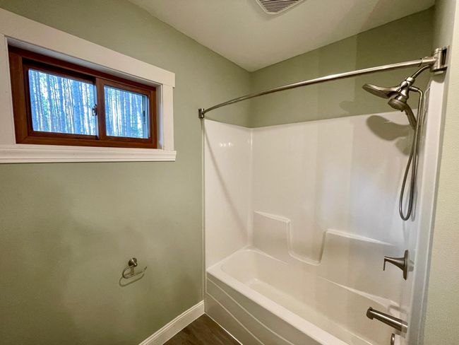 Full Bath.jpeg | Image 16