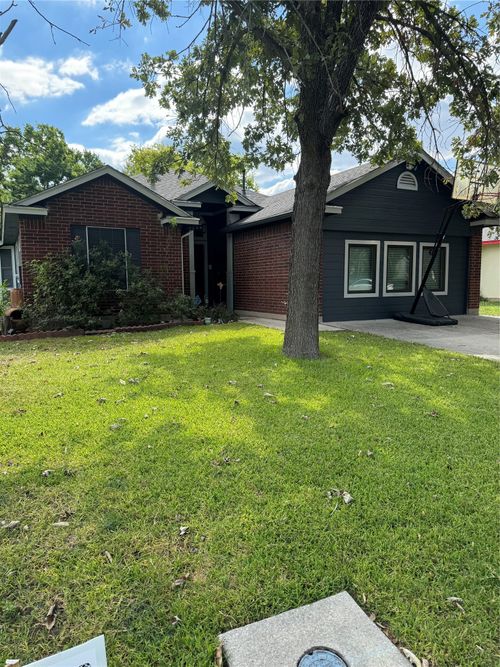 291 Brian Ln, Kyle, TX, 78640-4956 | Card Image