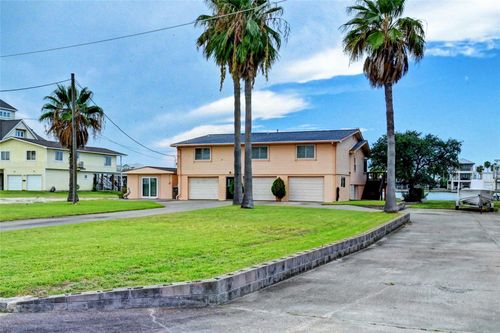 1219 Pilot Ln, Galveston, TX, 77554-9345 | Card Image