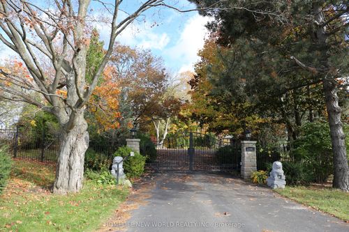 13867 Woodbine Ave, Stouffville, ON, L4A2G1 | Card Image