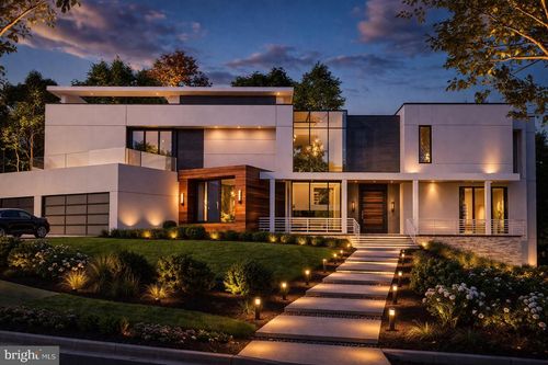 8400 Martingale Dr, Mclean, VA, 22102-1309 | Card Image