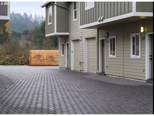 14366 Se Knight St, Portland, OR, 97236-4715 | Card Image