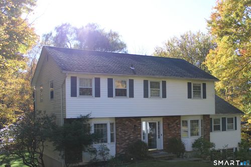 18 Topfield Rd, Danbury, CT, 06811-4436 | Card Image