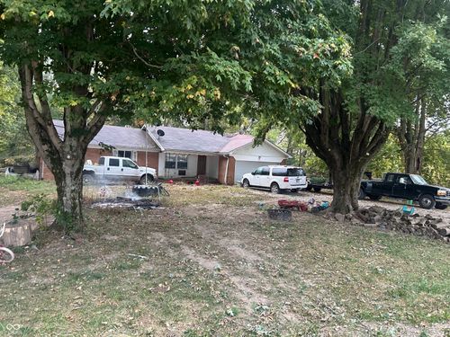 8667 W County Road 550 N, North Salem, IN, 46165-9424 | Card Image