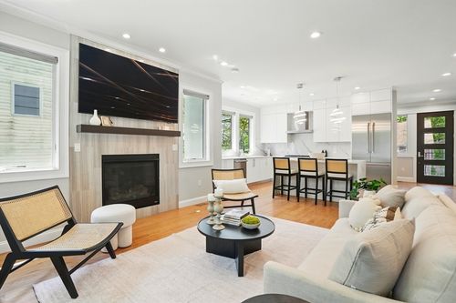 14-14 Princeton St, Newton, MA, 02458-1833 | Card Image