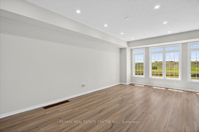 1373 Salem Rd N, House attached with 4 bedrooms, 3 bathrooms and 1 parking in Ajax ON | Image 11