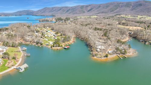 5625 Smith Mountain Rd, Penhook, VA, 24137-2013 | Card Image