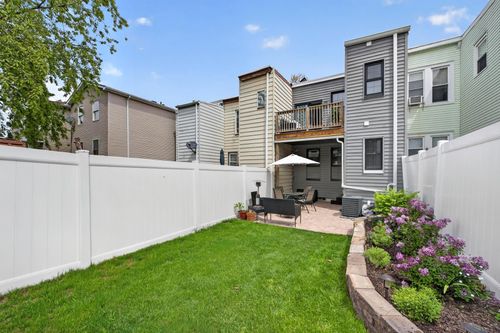 135 Grace St, Jersey City, NJ, 07307-3201 | Card Image