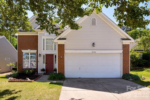 2926 Crawford Brook Ln, Charlotte, NC, 28269-0605 | Card Image