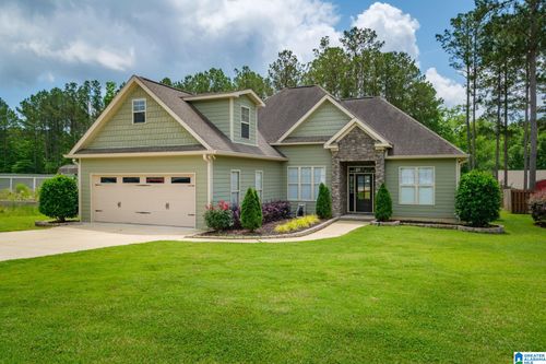 138 Magnolia Estates Dr, Alexander City, AL, 35010-0800 | Card Image