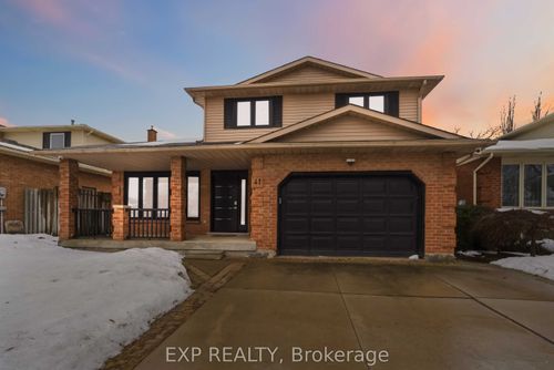 41 Keefer Rd, Thorold, ON, L2V4W5 | Card Image