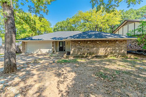 5209 Smokerise Ct, Arlington, TX, 76016-1235 | Card Image