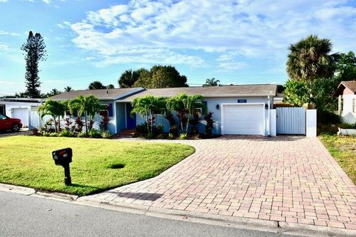 228 Ne 1st Ct, Satellite Beach, FL, 32937-3763 | Card Image