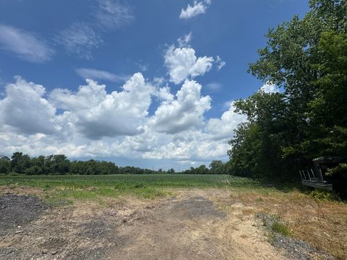 31890 Edison Rd, New Carlisle, IN, 46552-8447 | Card Image