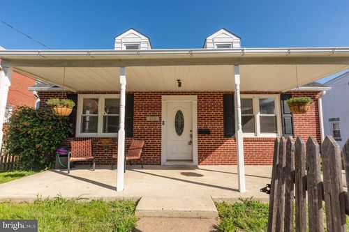 323 Coates St, BRIDGEPORT, PA, 19405-1605 | Card Image