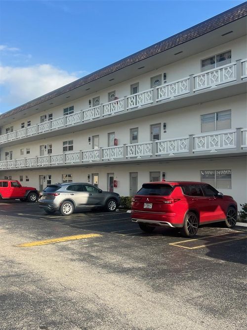 203-5171 W Oakland Park Blvd, Lauderdale Lakes, FL, 33313 | Card Image