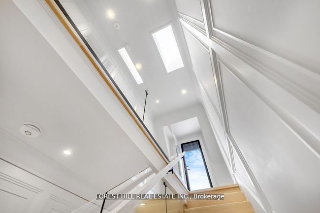 437 Euclid Ave, House attached with 5 bedrooms, 6 bathrooms and null parking in Toronto ON | Image 22