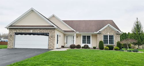 7 Brongo Ln, Spencerport, NY, 14559-2422 | Card Image