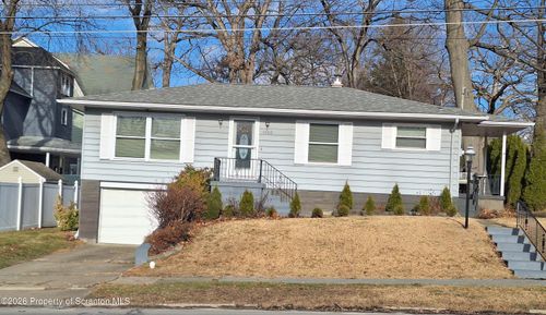 1605 Green Ridge St, Dunmore, PA, 18509-2101 | Card Image