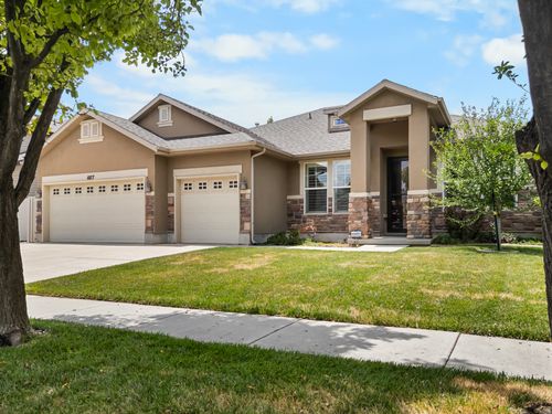 1077 Adelburg Dr, North Salt Lake, UT, 84054-5002 | Card Image