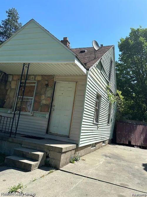19664 Fleming St, Detroit, MI, 48234-1363 | Card Image
