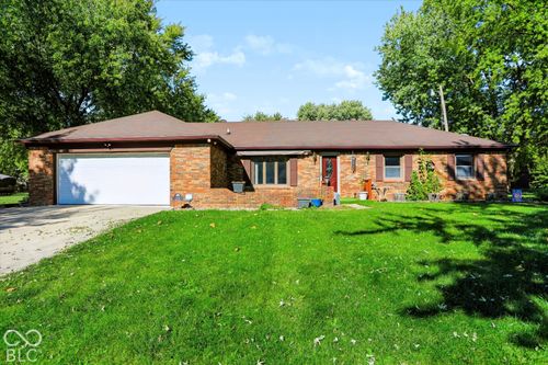 7274 Bruce Ct, Brownsburg, IN, 46112-8571 | Card Image
