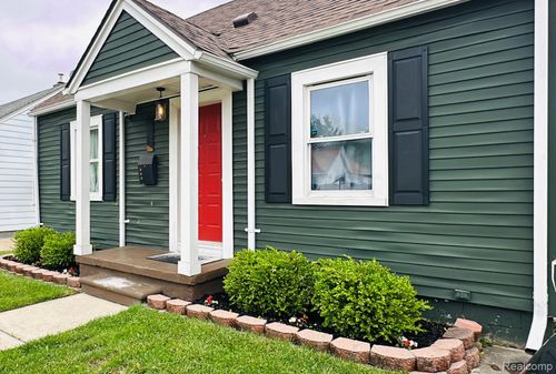 23360 Battelle Ave, Hazel Park, MI, 48030-1421 | Card Image