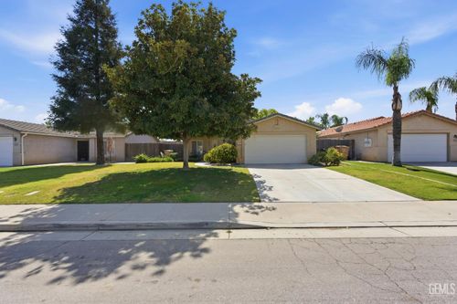 6107 Ragusa Ln, Bakersfield, CA, 93308-5172 | Card Image