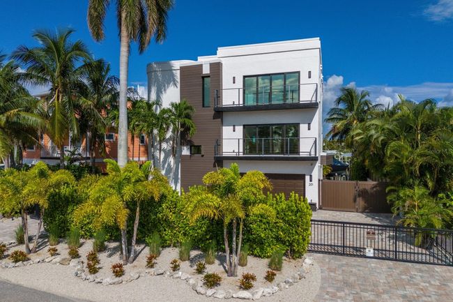201 N Harbor Dr, House other with 5 bedrooms, 4 bathrooms and null parking in HOLMES BEACH FL | Image 28