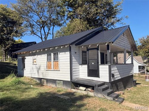 635 Lindsay Ave, Poplar Bluff, MO, 63901-5232 | Card Image