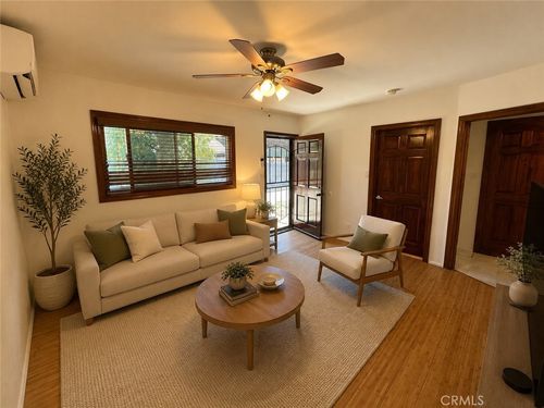 2024 Dawson Ave, Signal Hill, CA, 90755-5929 | Card Image