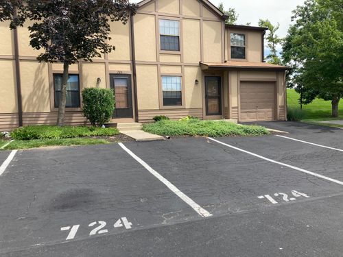 724 Michael View Ct, Worthington, OH, 43085-5874 | Card Image