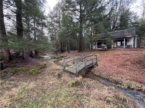 8202 Clear Shade Dr, Windber, PA, 15963-7809 | Card Image