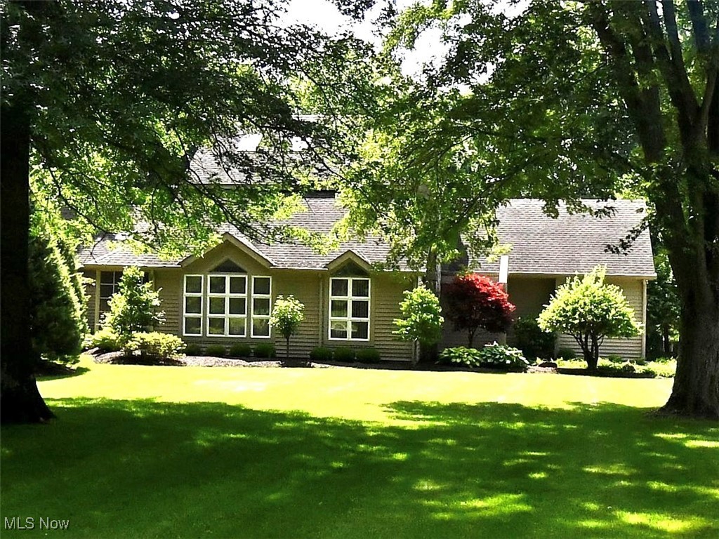 Springwood Trce, Warren, OH 44484