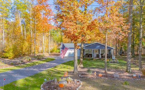 600 Winchester Dr, Roscommon, MI, 48653-8144 | Card Image