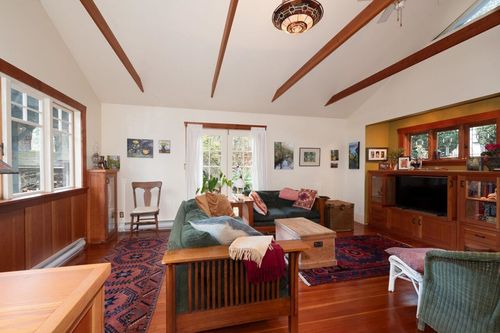 1248 Miller Rd, Bowen Island, BC, V0N1G1 | Card Image