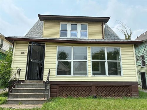 3586 E 112th Street, Cleveland, OH, 44105 | Card Image