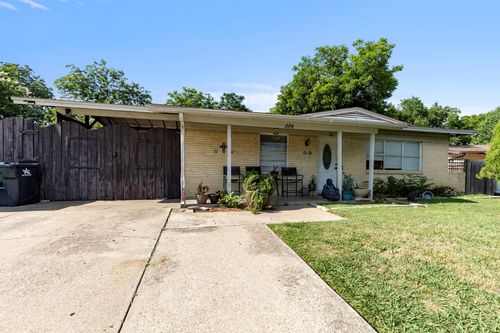 2211 Cloverdale St, Arlington, TX, 76010-7704 | Card Image